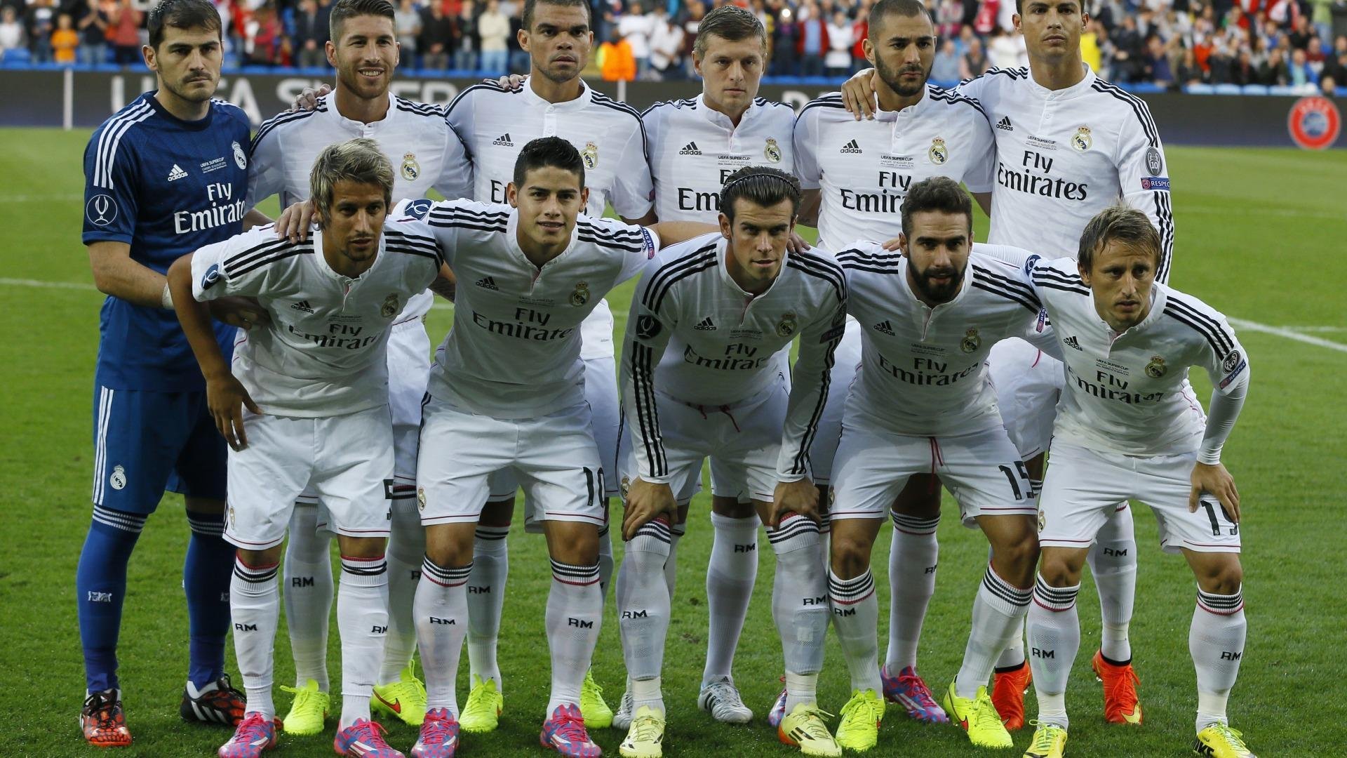 《堡垒之夜》“未来之光”创意无限,玩家争相展现实力!